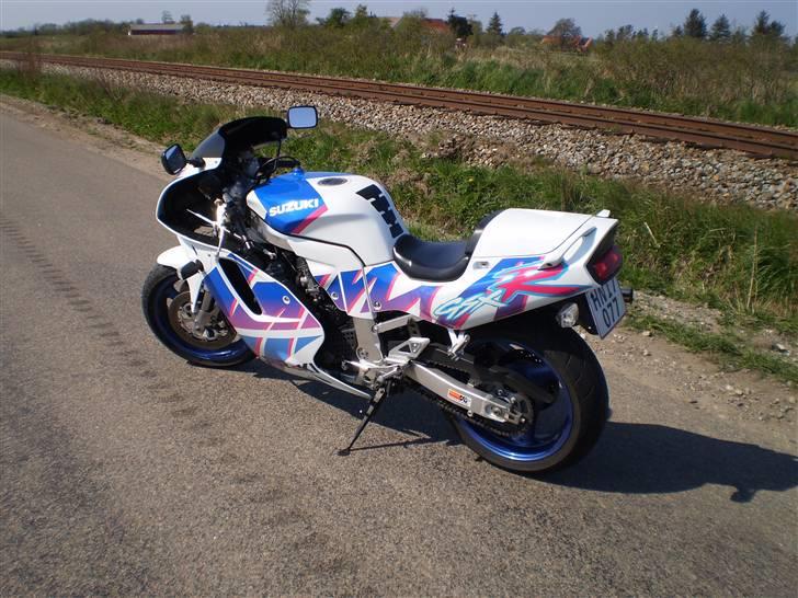 Suzuki gsx750r billede 4