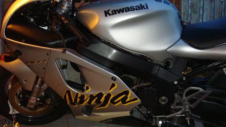 Kawasaki ZX7R Ninja (tidligere motorcykel) billede 3