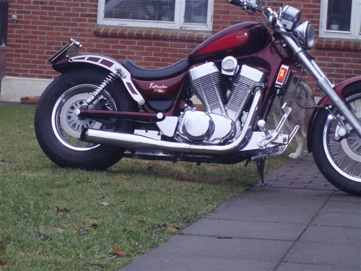 Suzuki Intruder 1400 (SOLGT) billede 14