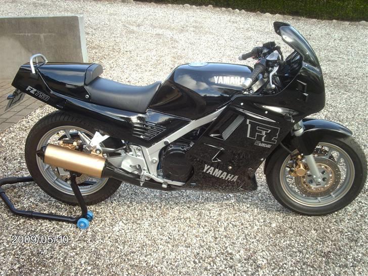 Yamaha FZ 750 billede 5