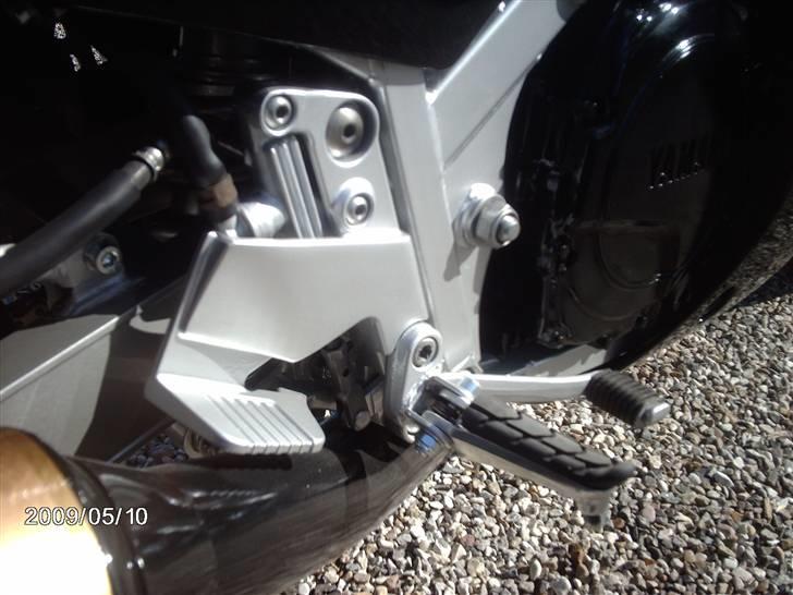 Yamaha FZ 750 billede 18