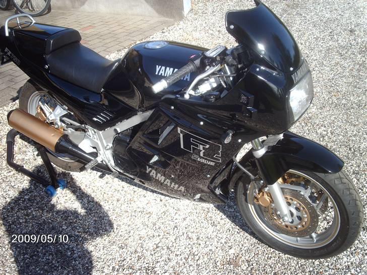 Yamaha FZ 750 billede 20