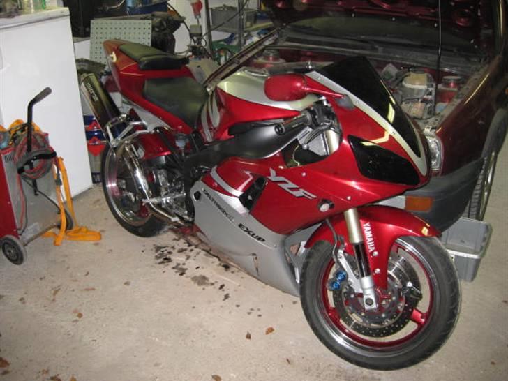 Yamaha R 1 billede 2