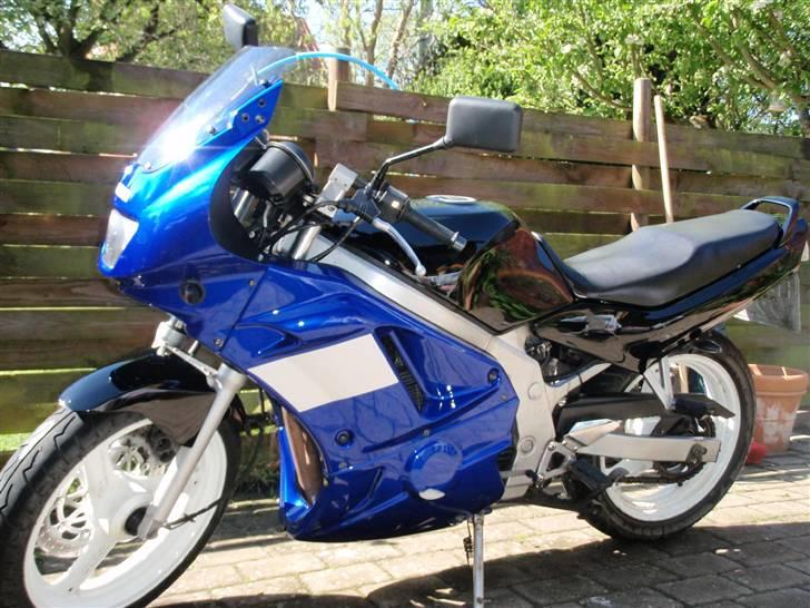 Suzuki GS 500 E (solgt) billede 3