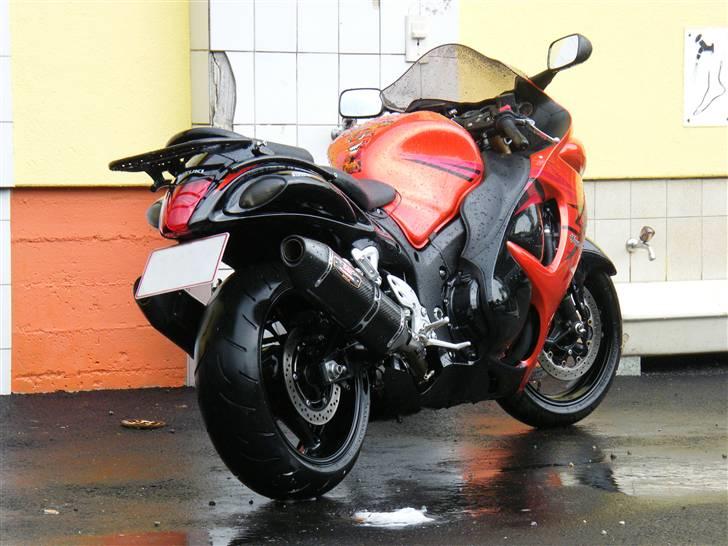 Suzuki Hayabusa - hun er lidt fræk når hun er våd^^ billede 1