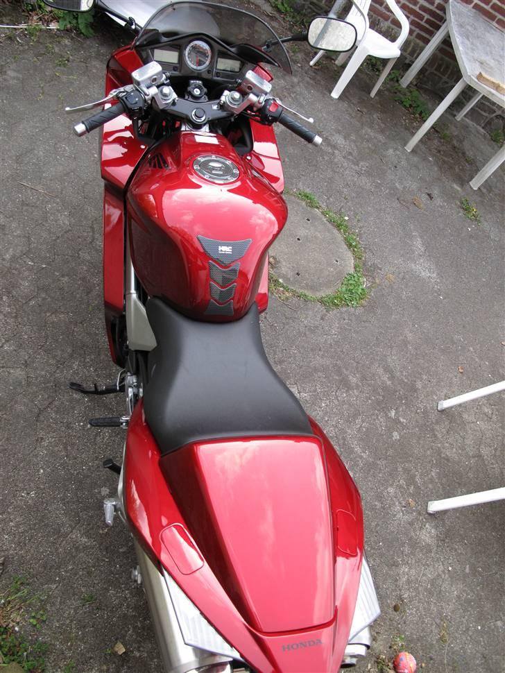 Honda VFR 800A billede 11