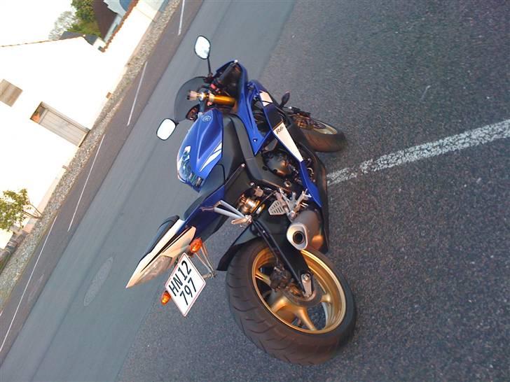 Yamaha R6 SOLGT billede 3
