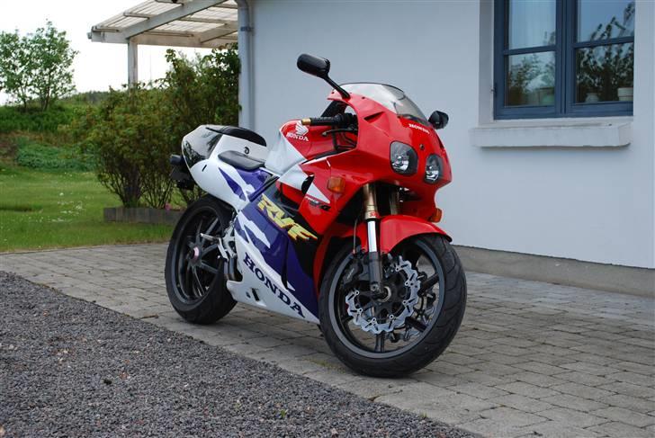 Honda RVF400 R *Død*  billede 7