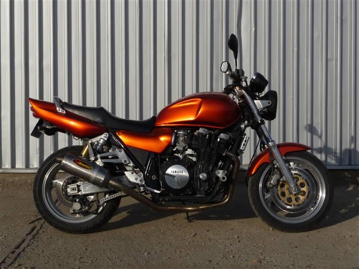 Yamaha XJR 1200 - Set fra højre. billede 5