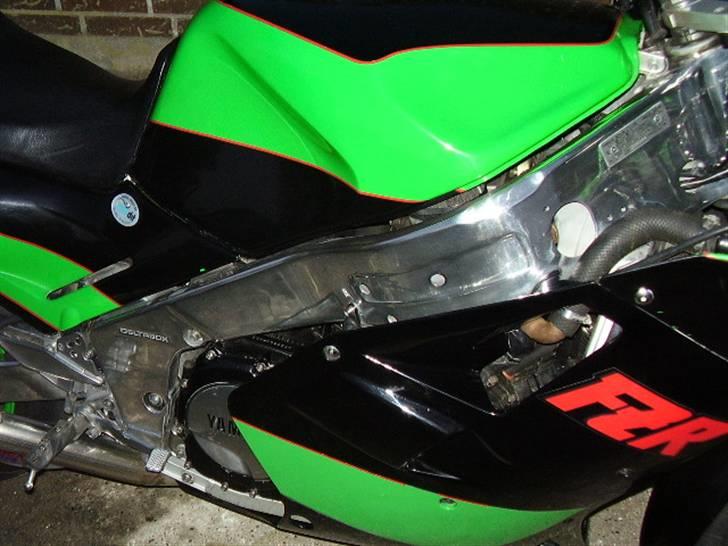 Yamaha FZR 1000 Genesis billede 9