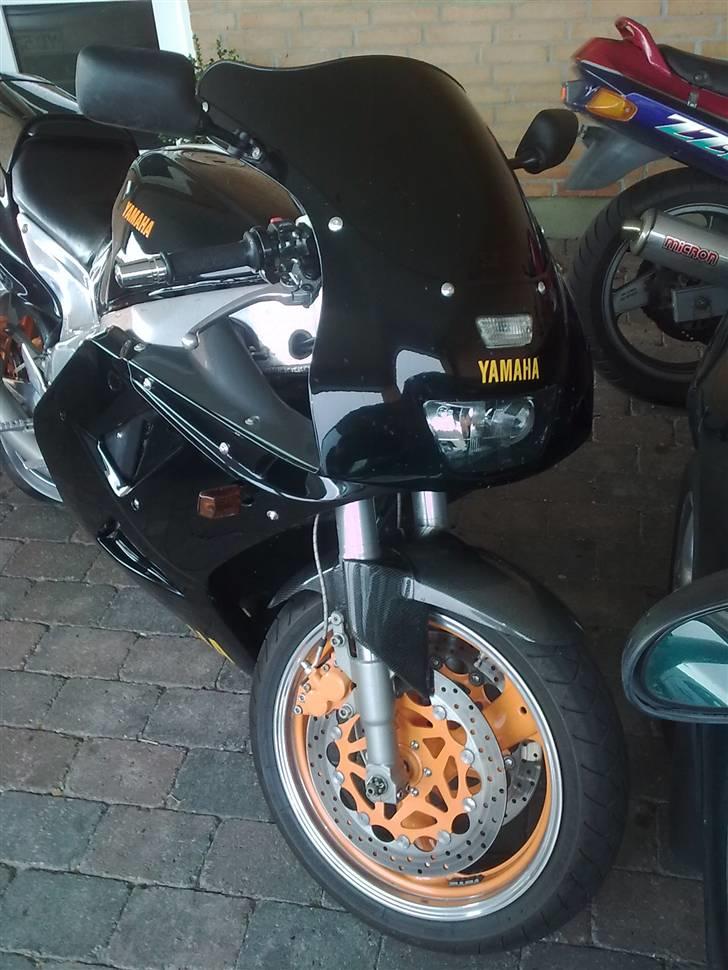 Yamaha FZR1000 (Solgt) billede 2
