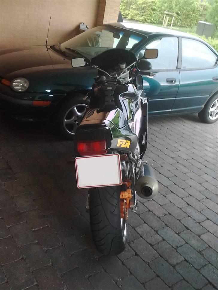 Yamaha FZR1000 (Solgt) billede 3