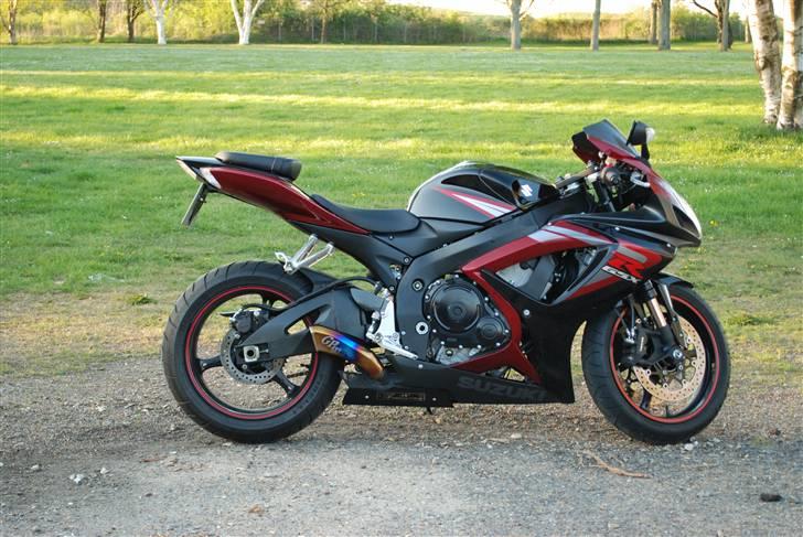 Suzuki GsxR 750 billede 2