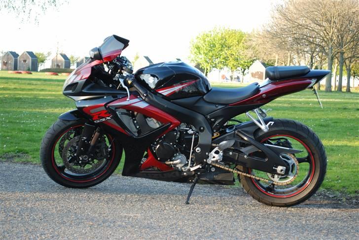 Suzuki GsxR 750 billede 4