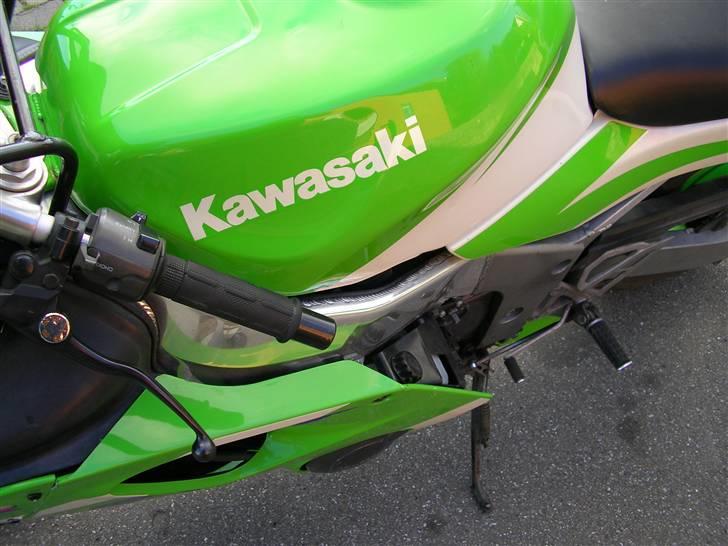 Kawasaki ZX 6 R Til Salg billede 14