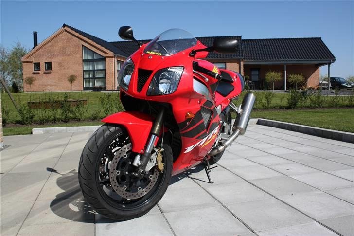 Honda VTR 1000 SP1 SOLGT billede 3