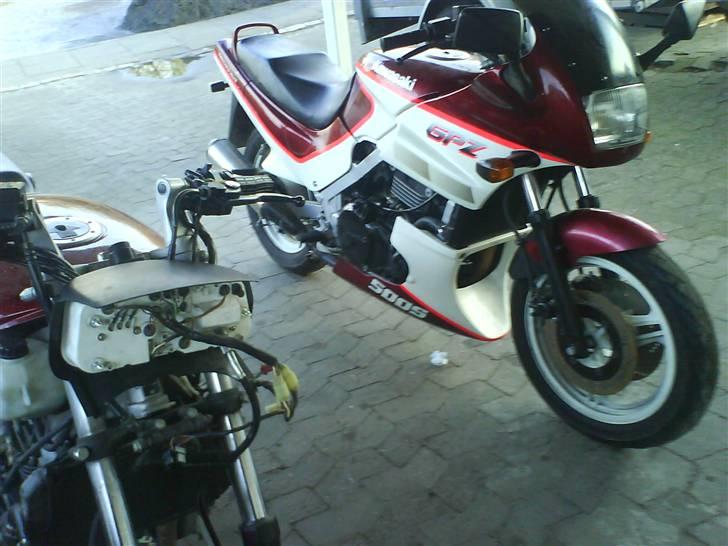 Kawasaki GPZ 500s PROJEKT billede 5