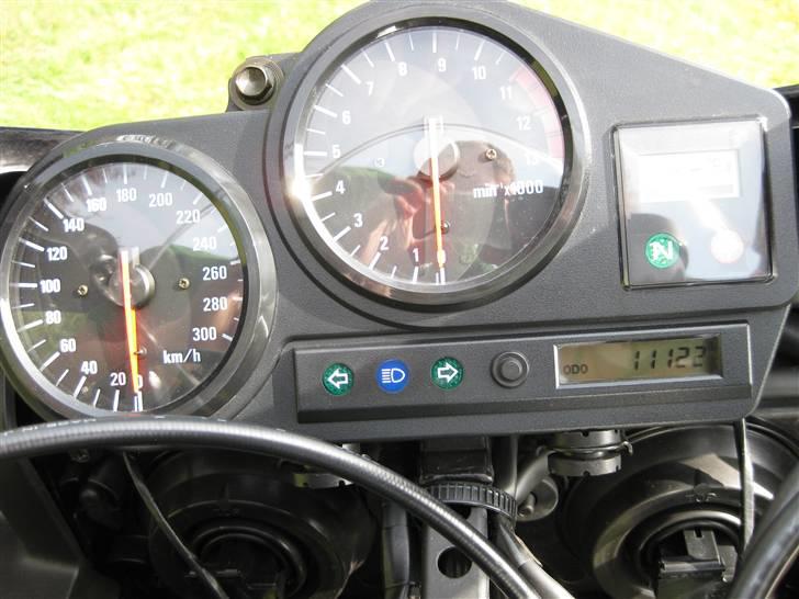 Honda CBR 900 RR FIREBLADE - godt med lav kilometer tal........ 11122 K/m billede 15