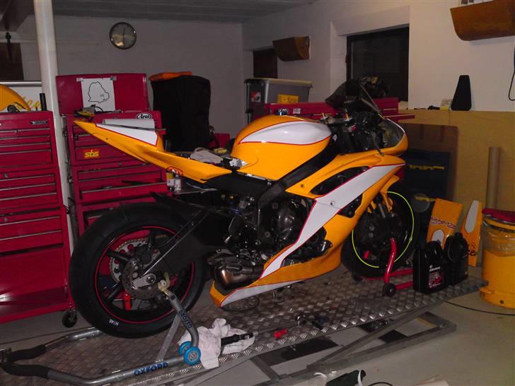 Yamaha R 6 billede 4