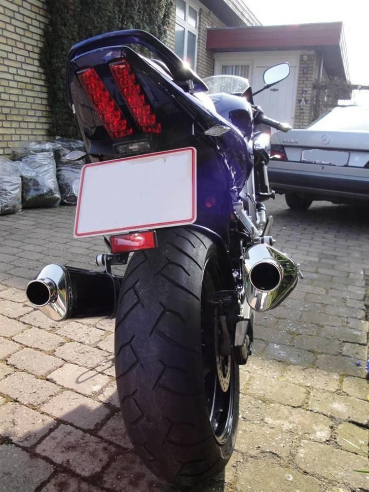 Suzuki SV1000S *SOLGT* billede 3