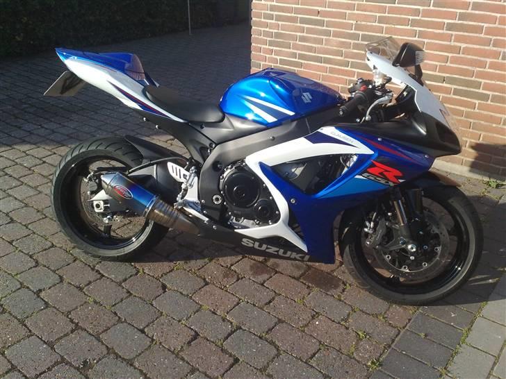 Suzuki Gsxr 750 K7  billede 1