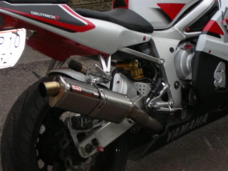 Yamaha yzf r6  SOLGT/totalskadet billede 16