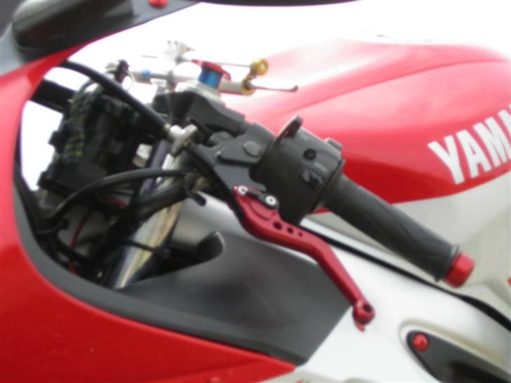 Yamaha yzf r6  SOLGT/totalskadet billede 17