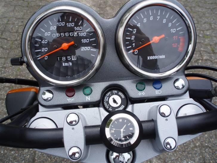 Suzuki GS 500 K7 - Bemærk: Analog ur monteret på styret... billede 14