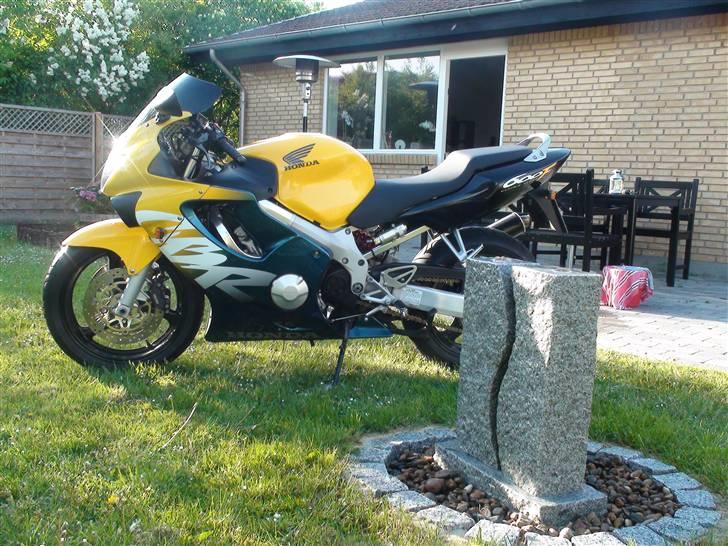 Honda CBR 600 F4 - SOLGT billede 8