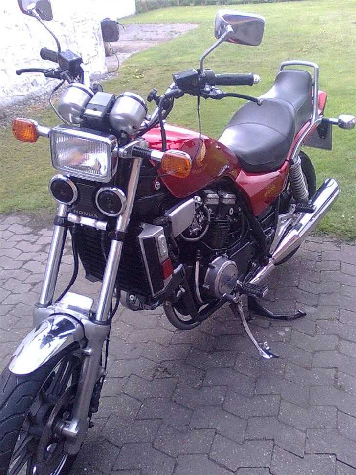 Honda VF 1100 C / V65 MAGNA - Nyvasket og pudset 19-05-09 billede 1