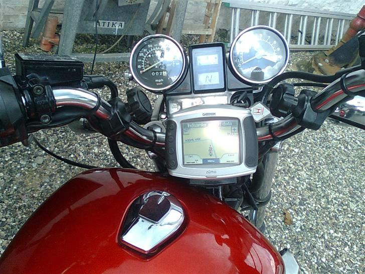 Honda VF 1100 C / V65 MAGNA - ZUMO GPS som den dog deler med bilerne billede 6