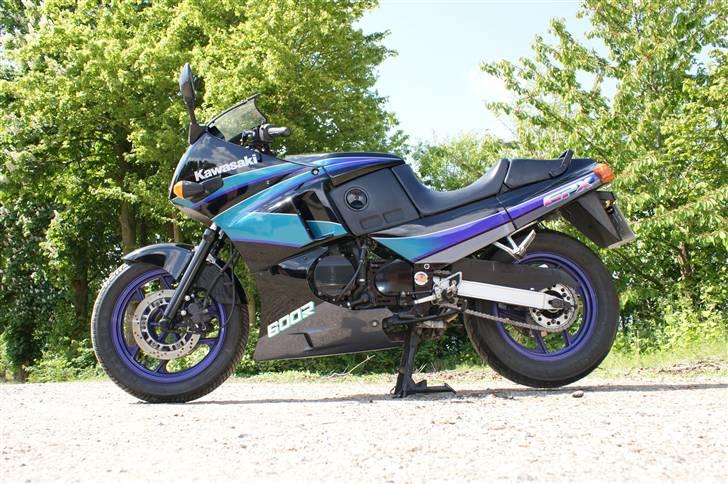Kawasaki GPX 600R DØD billede 1