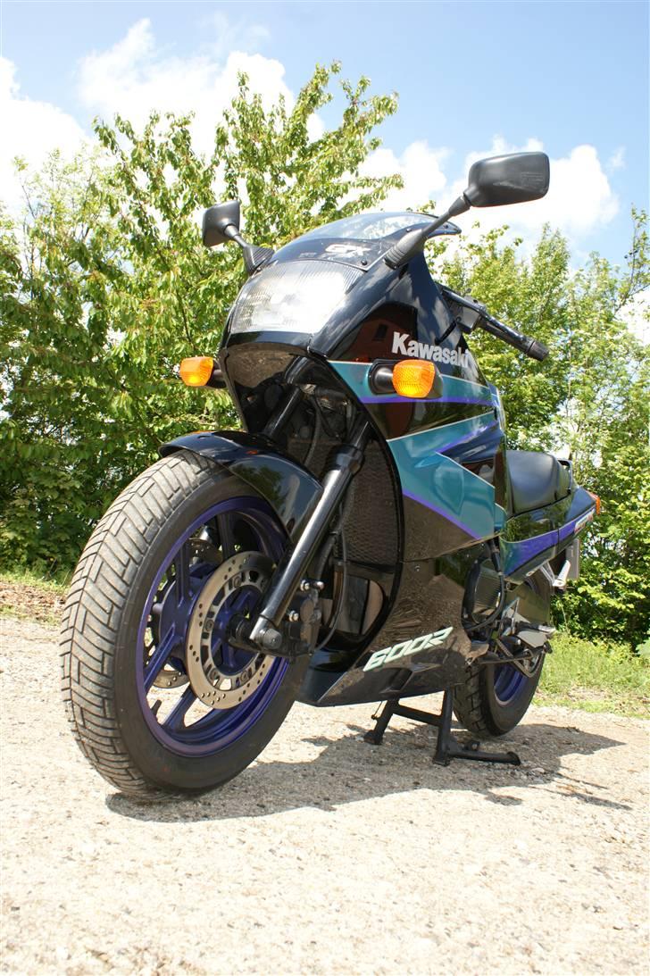 Kawasaki GPX 600R DØD billede 5