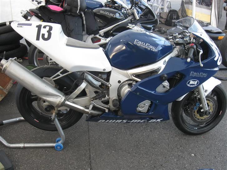 Yamaha R6 - Klar til udkørelse billede 4