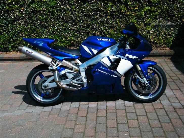 Yamaha YZF R1 billede 5