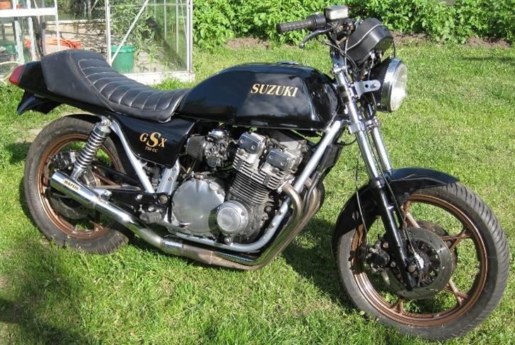 Suzuki GSX 750 "SOLGT" - næsten færdig samlet. billede 1