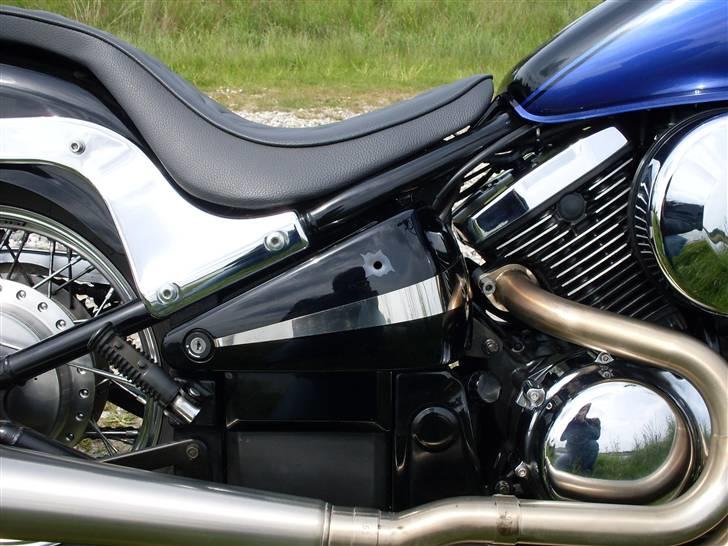 Kawasaki VN 800 A (Solgt) - Airbrushet bullethole i sideskjold. billede 19