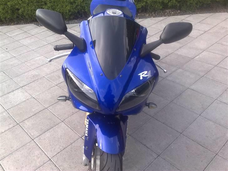 Yamaha r1 billede 8