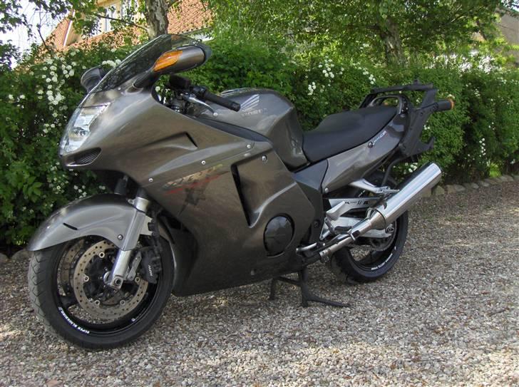 Honda Blackbird Cbr1100xx billede 9