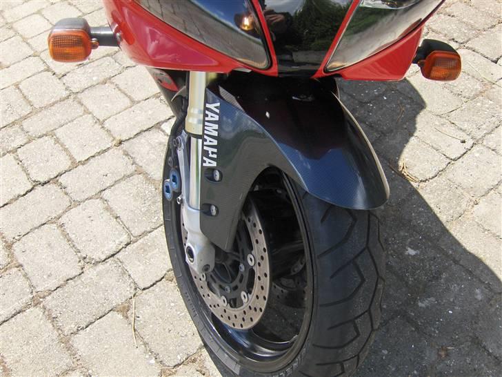 Yamaha YZF R1 billede 8