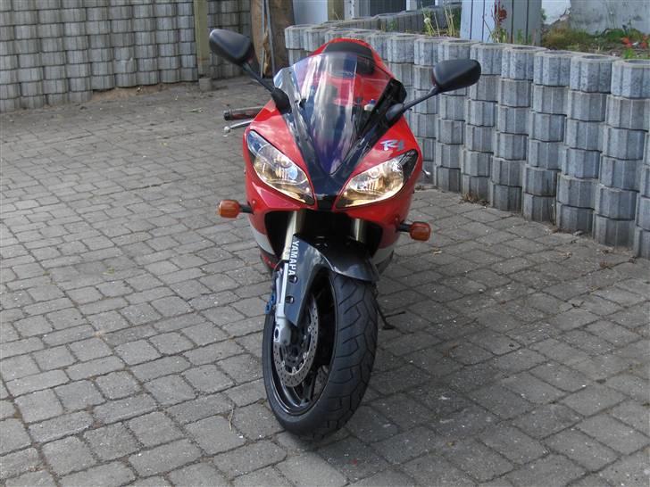 Yamaha YZF R1 billede 11