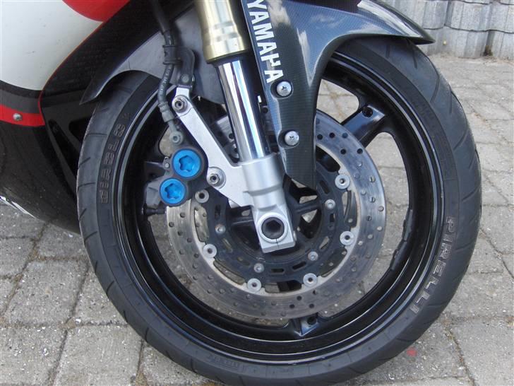 Yamaha YZF R1 billede 12