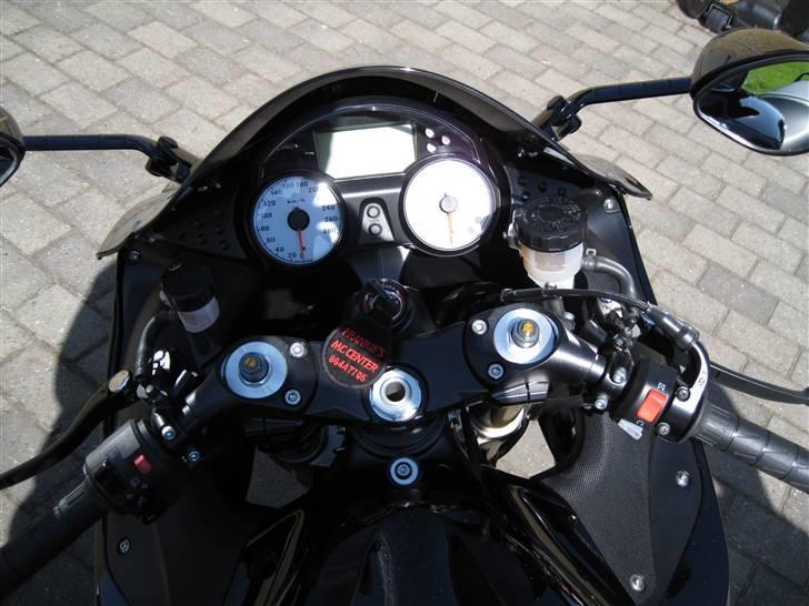 Kawasaki zzr 1400 billede 10