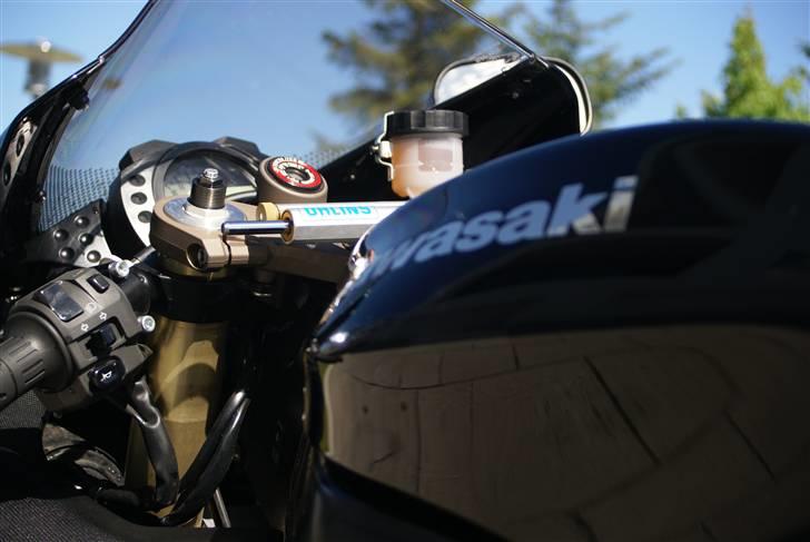 Kawasaki ZX10R billede 11