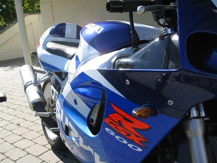 Suzuki GSX-R 600 SRAD billede 6