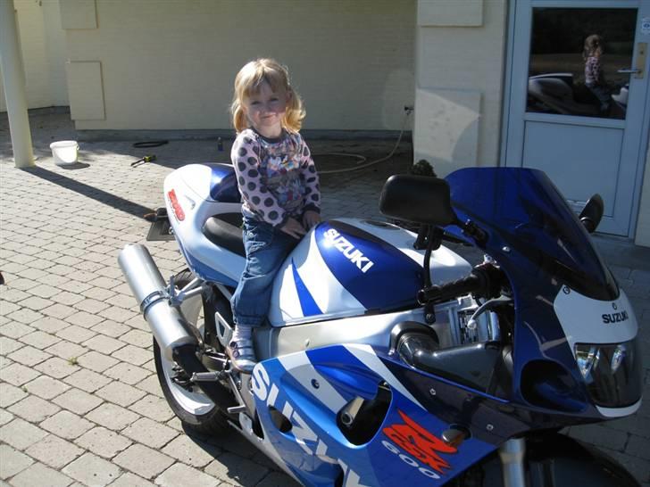 Suzuki GSX-R 600 SRAD billede 8