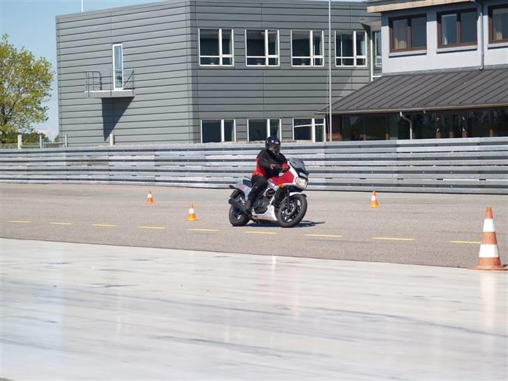 Honda VF1000F billede 8