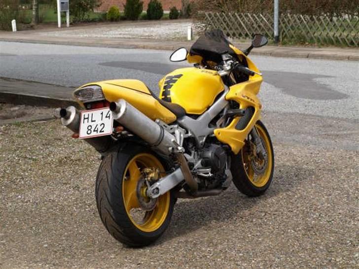 Honda vtr1000F (solgt) billede 11