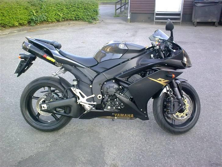 Yamaha yzf r1 billede 1