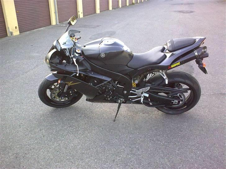 Yamaha yzf r1 billede 2
